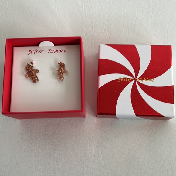 Betsey Johnson Gingerbread Mismatch Stud Earrings - Picture 5 of 5